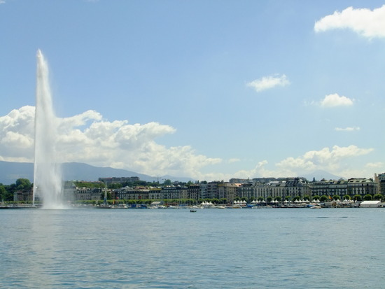 de fontein in de baai van Geneve, 140m hoog!