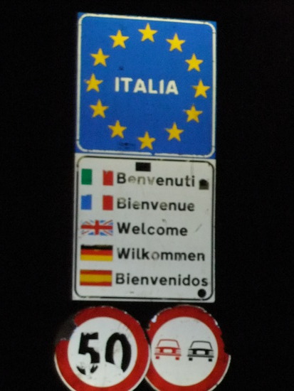 de grens met Italie, 20m verder gaan slapen