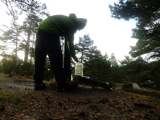 1 vatje water pompen....