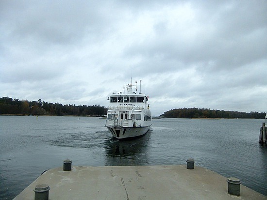 met de boot naar Uto